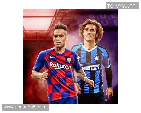 足球明星与妻子携手共度甜蜜时光展现幸福生活的点滴瞬间