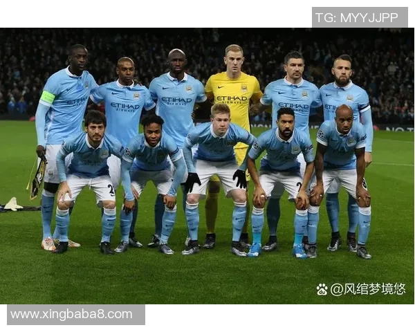 足球明星加盟新俱乐部引发球迷热议期待新赛季精彩表现