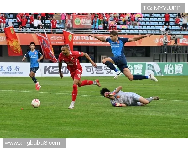 重庆足球队耐力分析与战术调整的深度探讨与展望 重庆足球队耐力分析与战术调整的深度探讨与展望