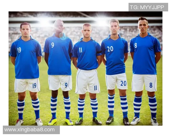 年轻足球明星崛起之路揭秘他们如何在绿茵场上迅速成名