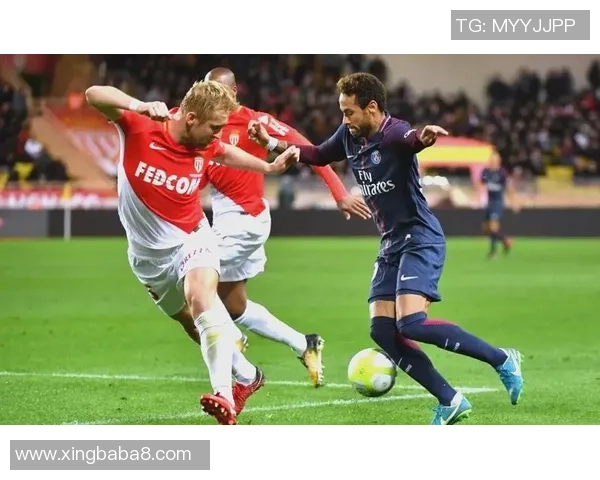 探秘法国足球明星的奢华家居生活与独特风格